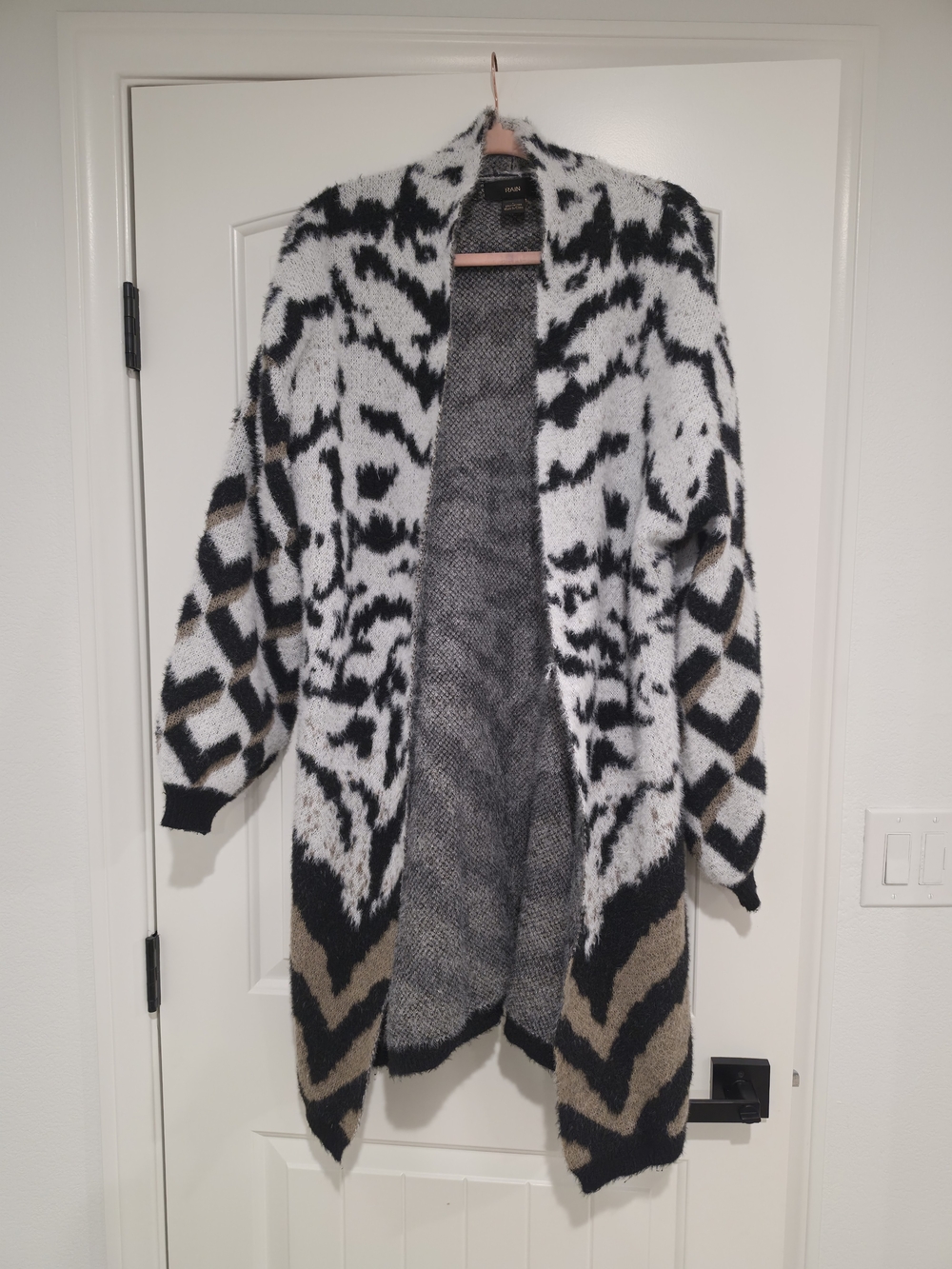 Cozy Mid Length Patterned Open-Front Cardigan Sweater - Black, White & Tan